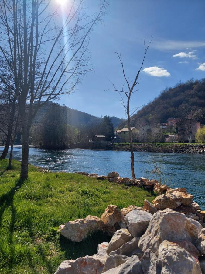Appartamento Hacienda Burzic Kulen Vakuf Esterno foto